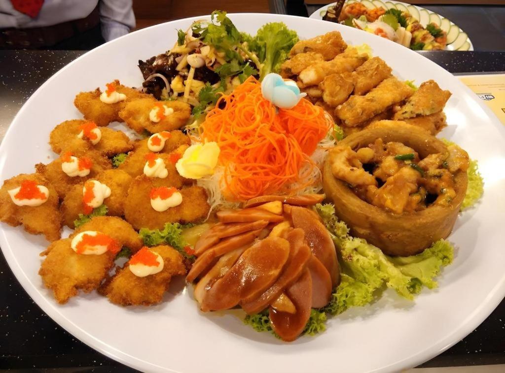 The Landmark Hotel Batu Pahat Bagian luar foto