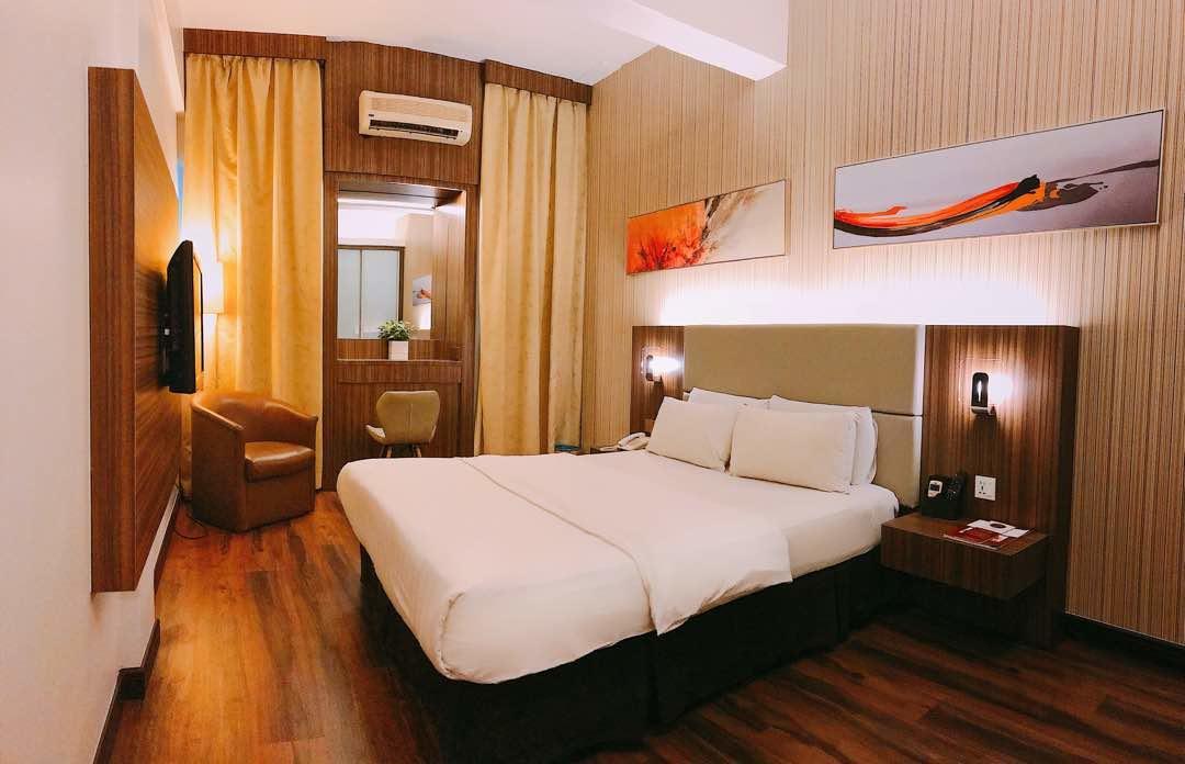The Landmark Hotel Batu Pahat Bagian luar foto